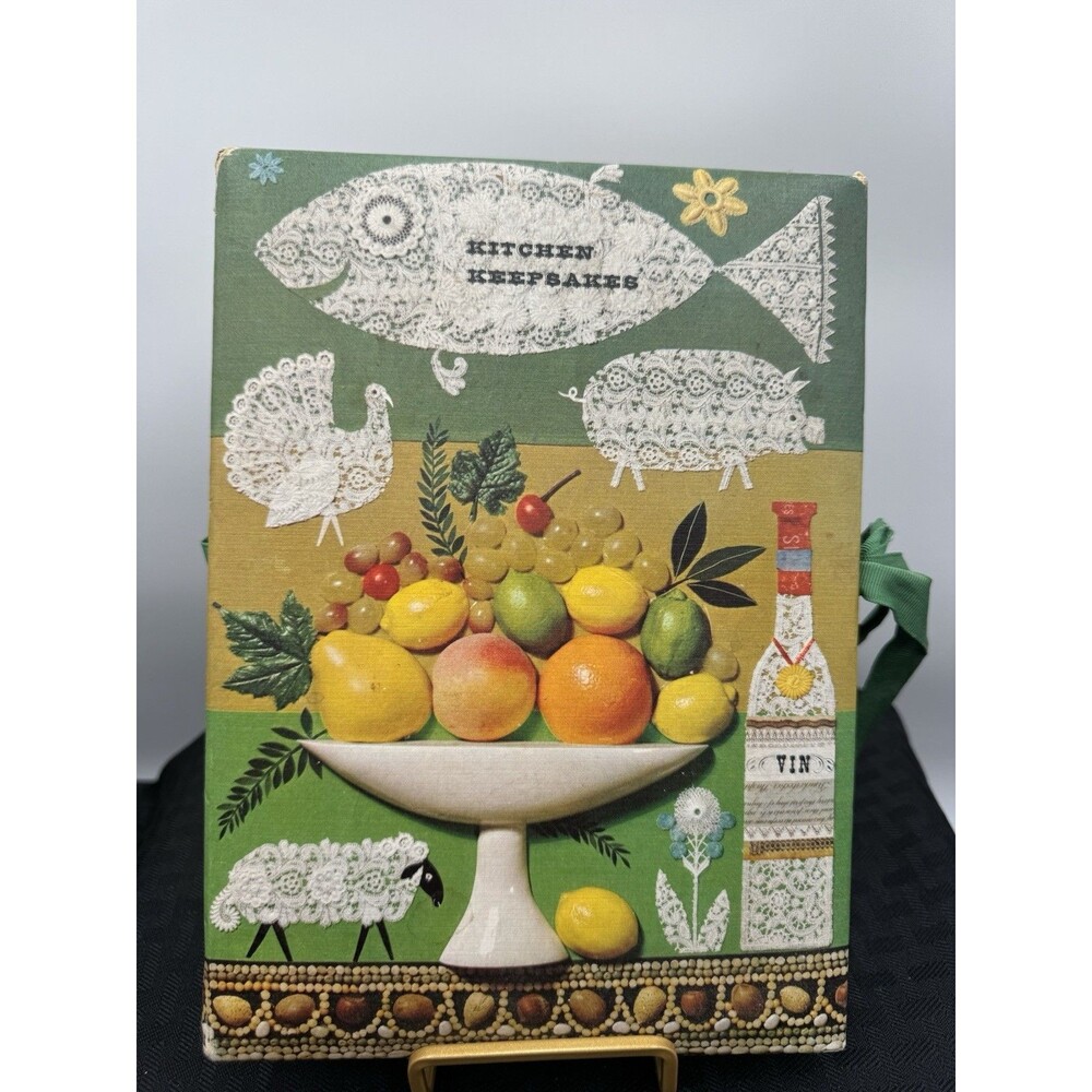 Vintage Hallmark Kitchen Keepsakes Recipe Collection Accordion File Book 1970s